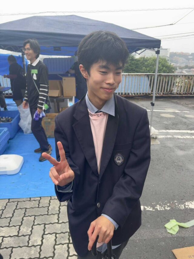 今日はNCのいくとについて紹介します！

Q　最近の趣味を教えてください！
A　外に出て散歩やハイキングをすることです！

Q  出身地は？？
A  横浜です！

Q  横浜の魅力は？
A  中華街があること🥟

Q  好きな教科は何ですか？
A  英語です！

Q  のどぐろの良い所は？
A  ご飯が美味しいこと🍚

Q  最後に一言
A  NC頑張ります！